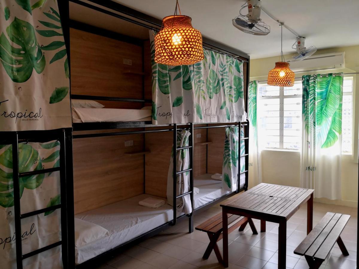 קוטה קינבלו Akinabalu Youth Hostel מראה חיצוני תמונה