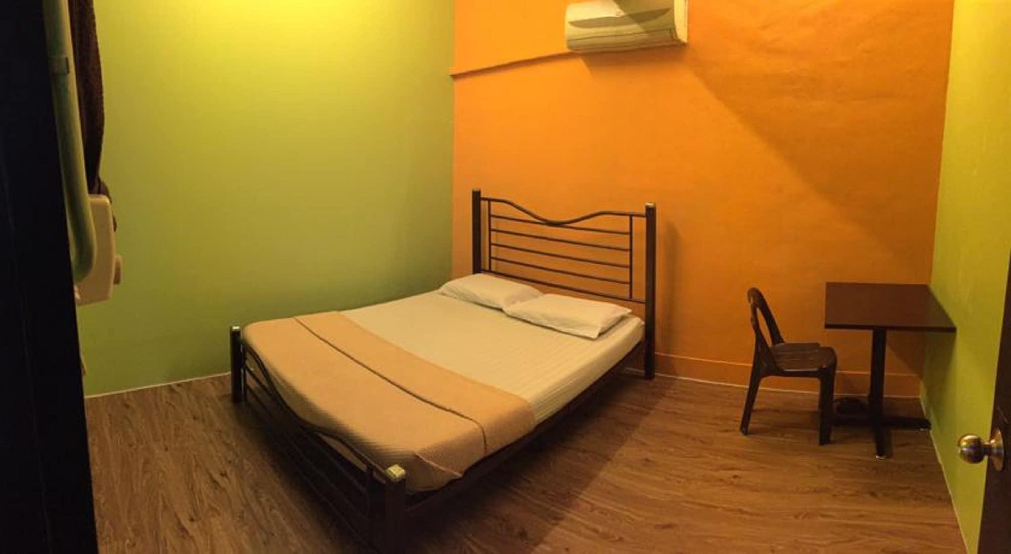 קוטה קינבלו Akinabalu Youth Hostel מראה חיצוני תמונה