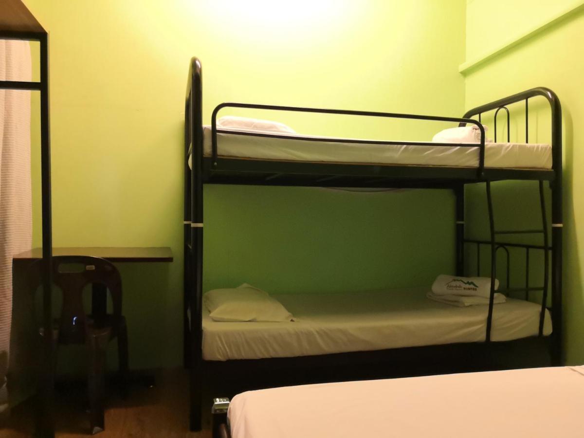 קוטה קינבלו Akinabalu Youth Hostel מראה חיצוני תמונה