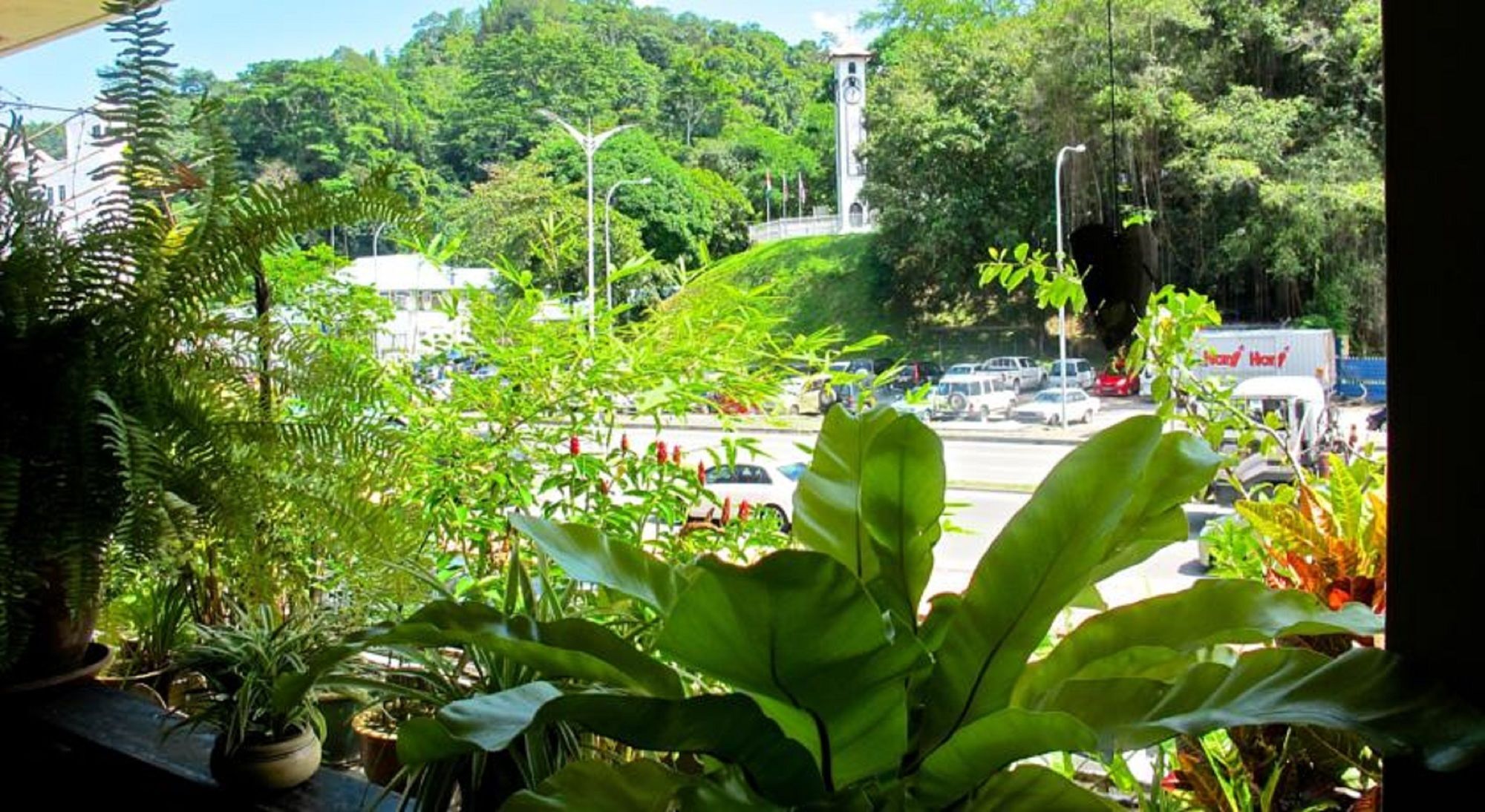 קוטה קינבלו Akinabalu Youth Hostel מראה חיצוני תמונה
